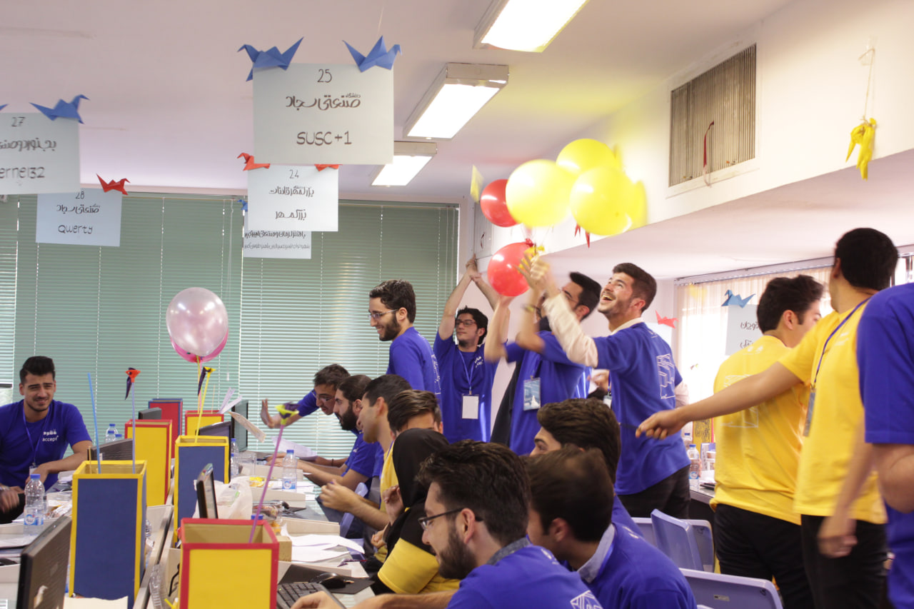 ACCEPT #4 - Image 81